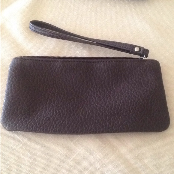 Signature Weekend Brown 2 Piece Purse Set - Picture 5 of 5